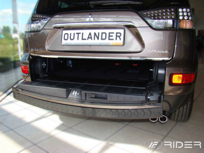 Mitsubishi Outlander nakładka na zderzak
